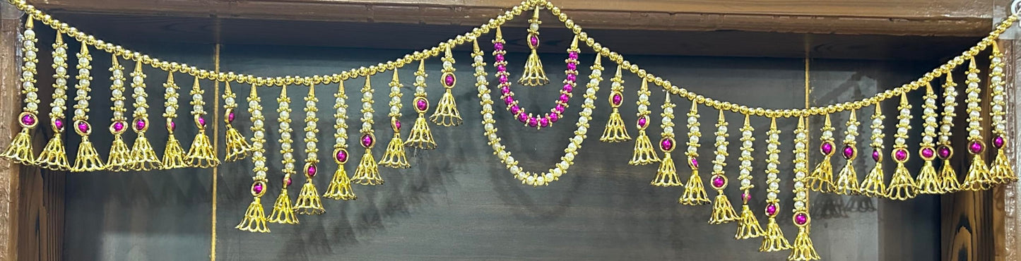 दरवाजे के लिए पूजाहोम तोरण, सफेद मोती जुला क्रिस्टल तोरण, घर के दरवाजे के लिए दीवार पर लटकने वाला बंदरवाल, दरवाजे की सजावट, मुख्य प्रवेश द्वार, त्योहार, मंदिर, पूजा कक्ष, दिवाली तोरण के लिए सजावट - रंग लाल
