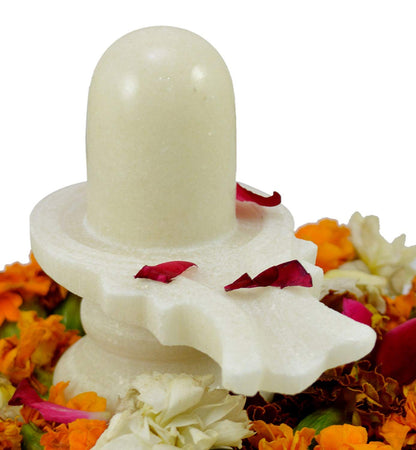 Pujahome White Marble Shivling 6cm (Marble, White)