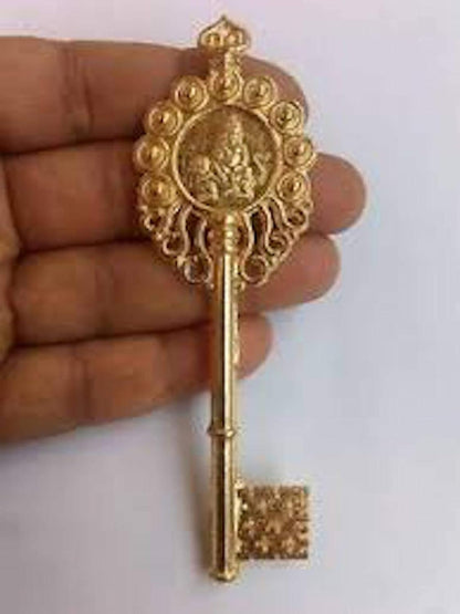Pujahome Vastu Fengshui Kuber Kunji Key Golden 4.25 inches